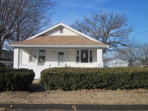 9169 Ramona Ave, Saint Louis, MO 63121