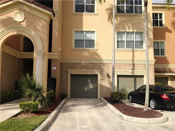 4402 160TH AV # 918, Hollywood, FL 33027