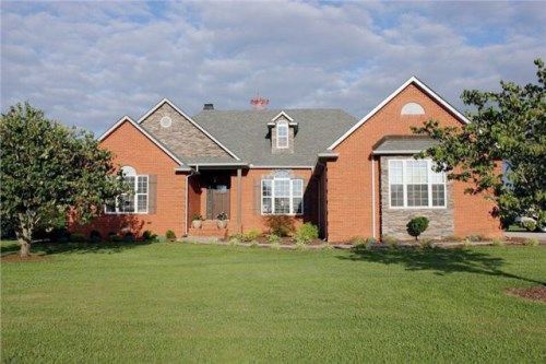 145 Briarwood Ct, Smithville, TN 37166