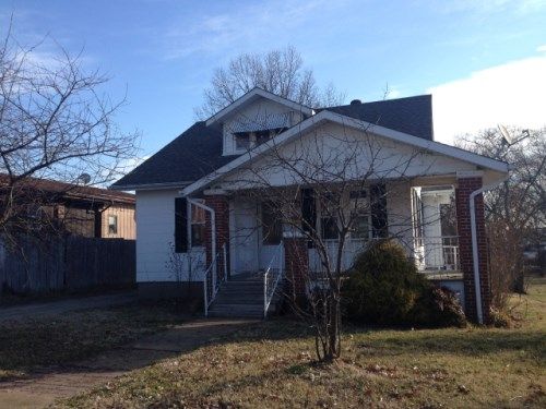 215 Magnolia St, Perryville, MO 63775