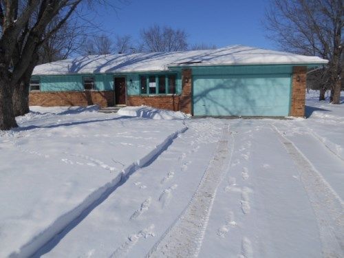 936 Candy Ct, Machesney Park, IL 61115