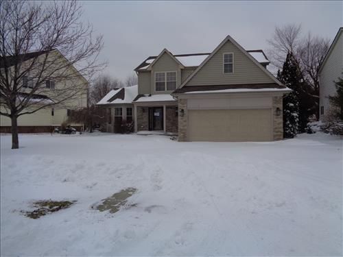 32079 Oakcrest Dr, New Baltimore, MI 48047