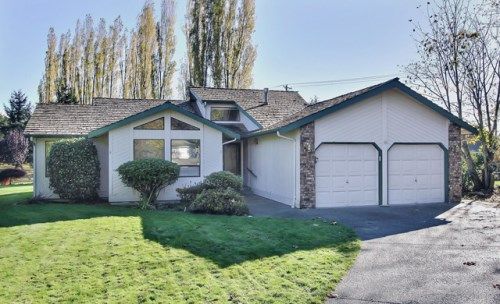 3303 Saint Andrews Ct. NE, Tacoma, WA 98422