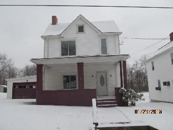 3508 Kings Hill Rd, Connellsville, PA 15425