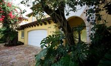 5770 LA LUNETA AV Miami, FL 33155