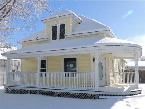 303 E Monroe St, Pleasantville, IA 50225