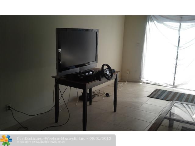 7461 NW 33RD ST # 7461, Fort Lauderdale, FL 33319