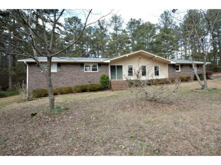 2559 Piney Grove Road, Loganville, GA 30052