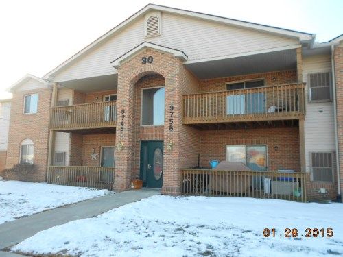 9758 Sawgrass Ct, Belleville, MI 48111