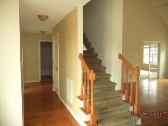 204 Larson Ln, Griffin, GA 30224