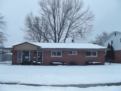 36484 Grandon St, Livonia, MI 48150