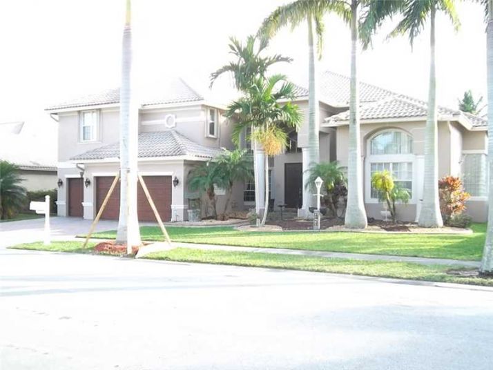 13734 NW 18 ST, Hollywood, FL 33028