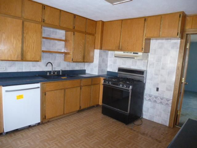 1031 Division St, Deer River, MN 56636