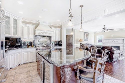 17507 16th St Ct E, Bowmansville, PA 17507