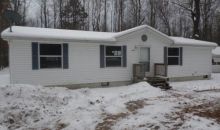 224 Radcliff Dr Houghton Lake, MI 48629