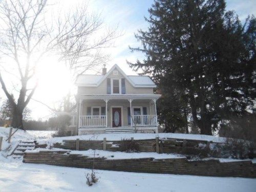 125 Park St W, Cannon Falls, MN 55009