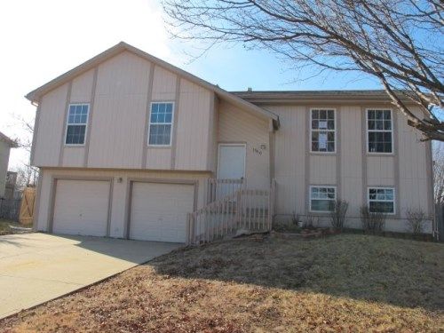 17410 S Agnes St, Gardner, KS 66030