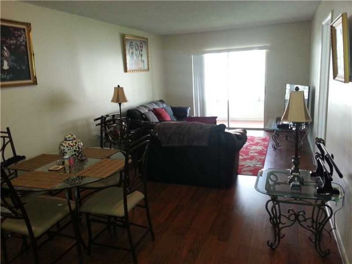 7610 STIRLING RD # 105-D, Hollywood, FL 33024