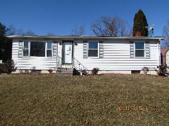 4960 Lincolnwood Dr, York, PA 17408