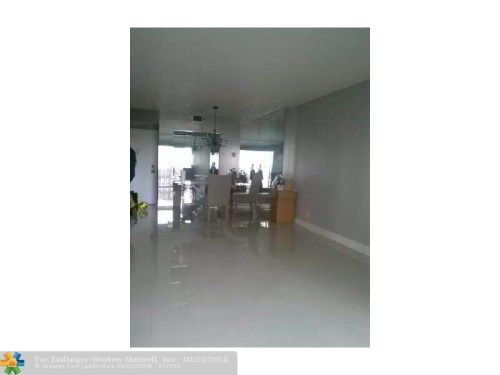 4200 Hillcrest Dr # 308, Hollywood, FL 33021