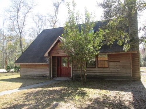 39 Douglas Dr, Waverly, GA 31565