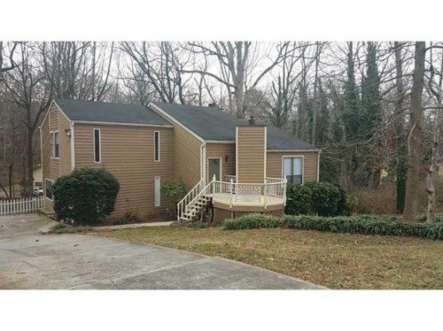 5425 North Fork Drive, Lilburn, GA 30047