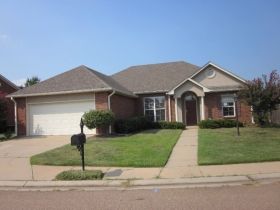 111 Garden Way, Clinton, MS 39056