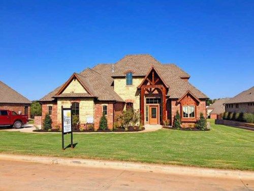 2596 Forest Glen Dr, Choctaw, OK 73020