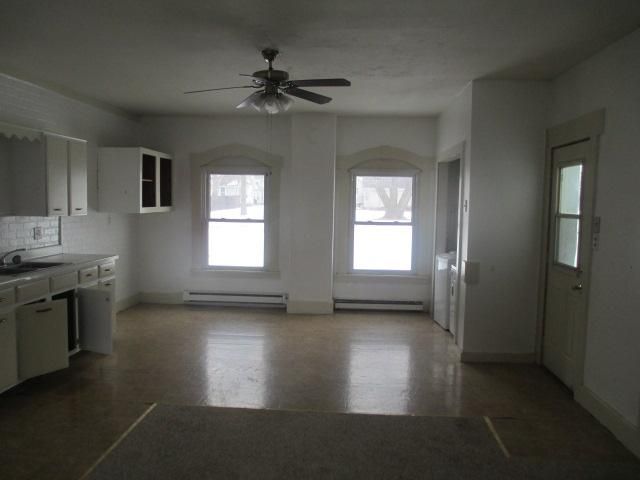 220 E Jefferson St, Wheatland, IA 52777