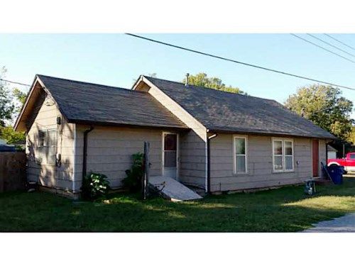 214 S Maple St, Crescent, OK 73028