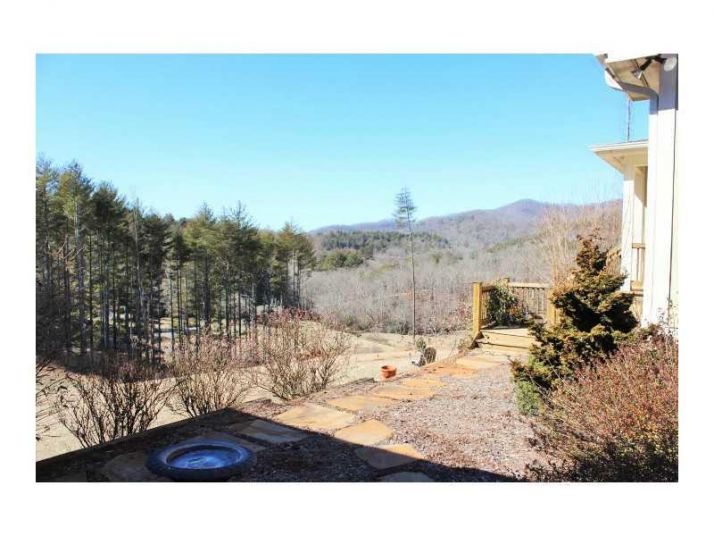 89 Rolling Hills Court, Hiawassee, GA 30546