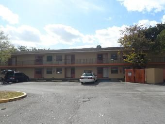 4190 Lakeside Dr, Fort Lauderdale, FL 33319