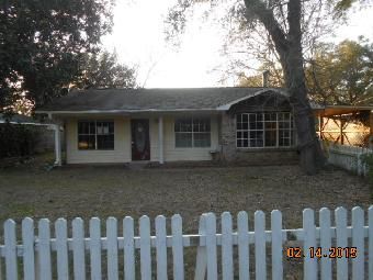 1525 S 11th Street, Ocean Springs, MS 39564