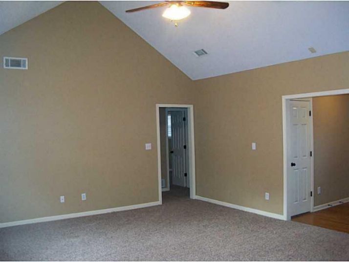 23 N Hampton Drive, White, GA 30184
