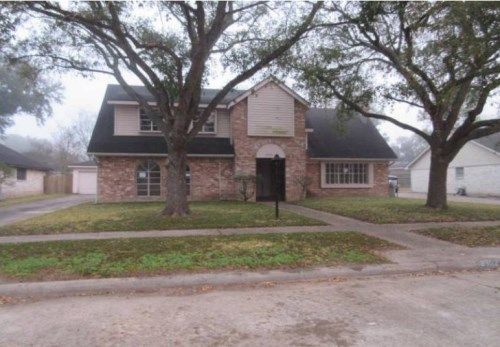 8902 Weymouth Dr, Houston, TX 77031