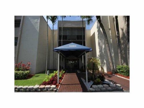 4060 N HILLS DR # 33, Hollywood, FL 33021
