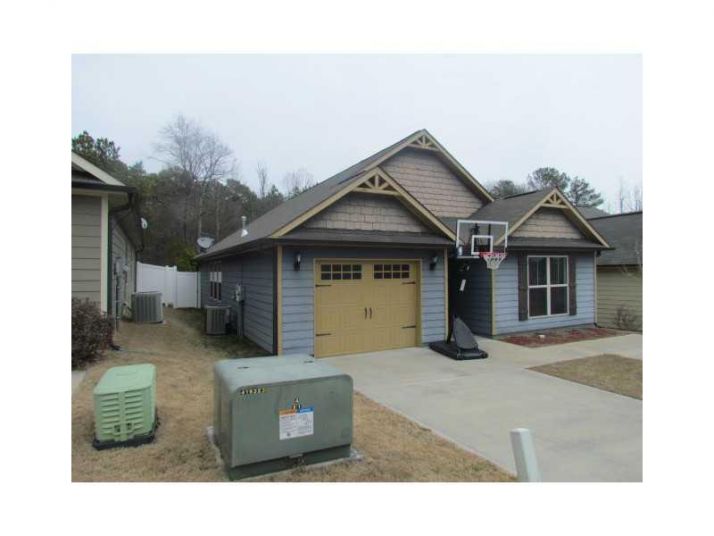 52 Howard Avenue Nw, Cartersville, GA 30121