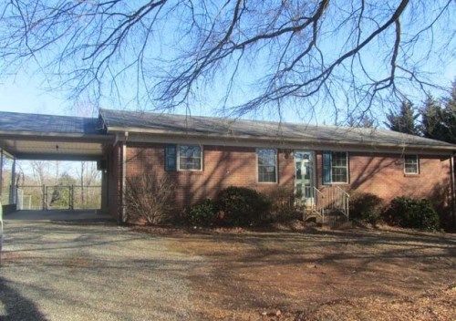 101 Hillsdale Lane, Taylorsville, NC 28681