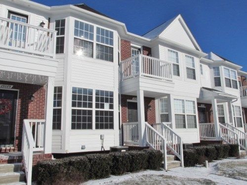29293 Classic Dr Unit 123, New Baltimore, MI 48051