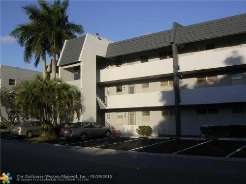 7817 Golf Circle Dr # 111, Pompano Beach, FL 33063