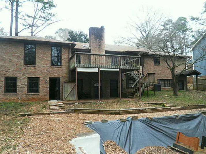 2963 Ravenwolfe Way, Snellville, GA 30039