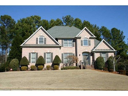 3855 Regal Oaks Drive, Suwanee, GA 30024