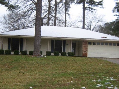 9412 E Heatherstone Dr, Shreveport, LA 71129