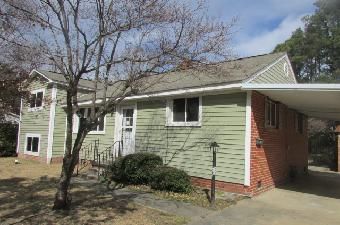 104 Prince Charles St, Red Springs, NC 28377