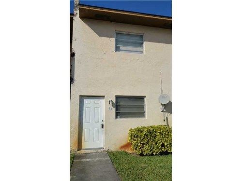 6605 WINFIELD BL # 32, Pompano Beach, FL 33063