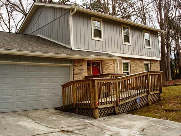 400 Ovara Court, Stone Mountain, GA 30088