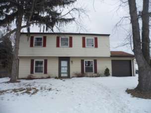 397 Briarwood Dr, Valparaiso, IN 46385