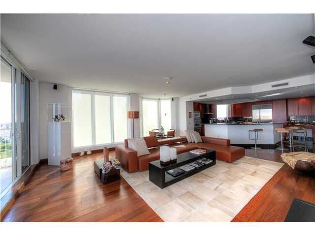 6000 ISLAND BL # 1208, North Miami Beach, FL 33160