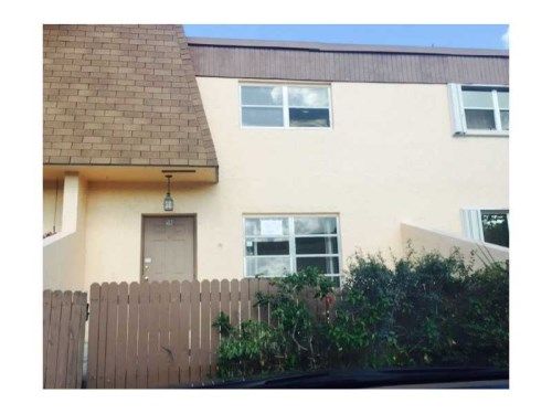 8071 NW 10TH CT # B5, Pompano Beach, FL 33063