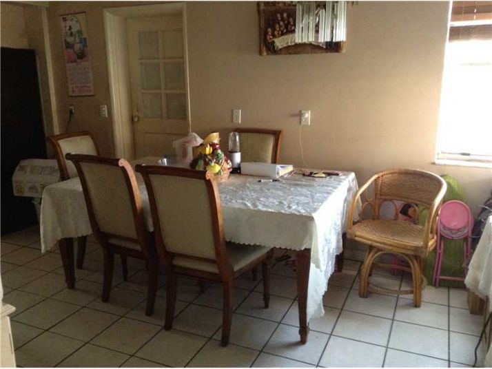 300 HIALEAH DR, Hialeah, FL 33010